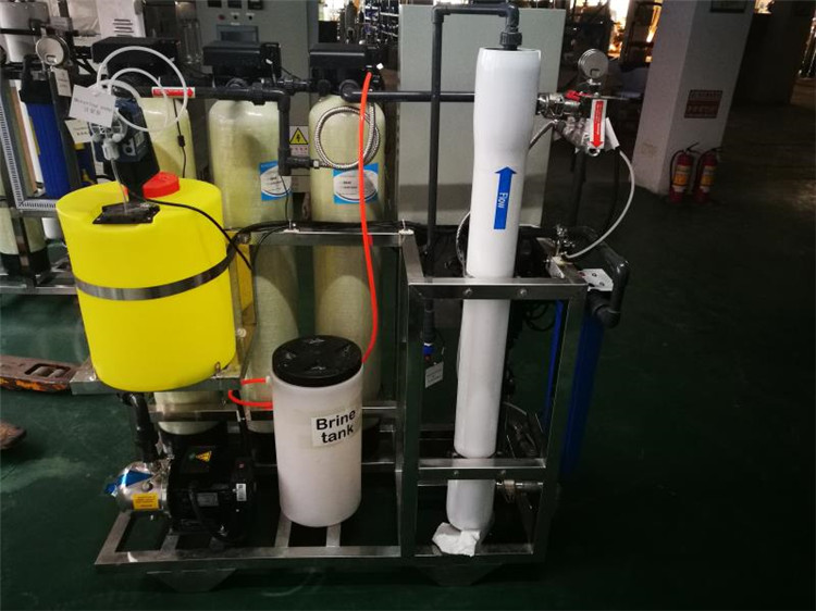 Reverse osmosis drinking water plant for drinking.jpg